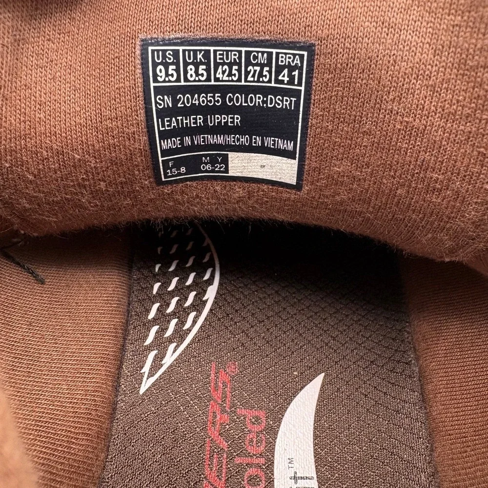 Skechers Arch Fit Motley Ratel Brown Leather Chukka Wallabee Boots 204655 DSRT